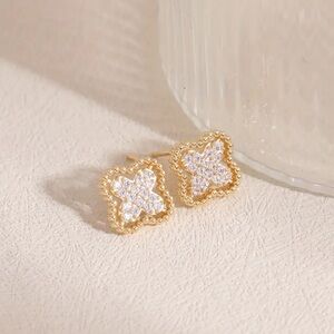 Lucky Clover CZ Stud Earrings – Alhambra Giftable Holiday Jewelry 🍀